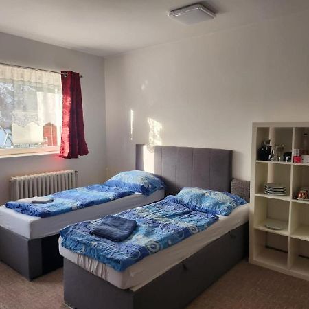 Homestay U Hanky Здиби Екстер'єр фото